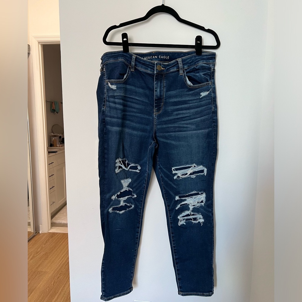 Hi-Rise Ripped Jeggings